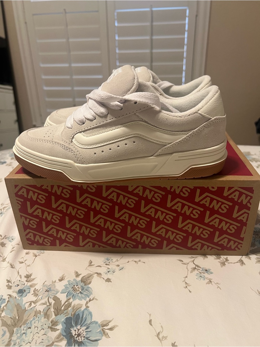 Vans Hylane unisex *New in box*